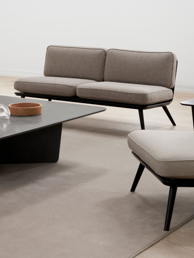 Spine Lounge