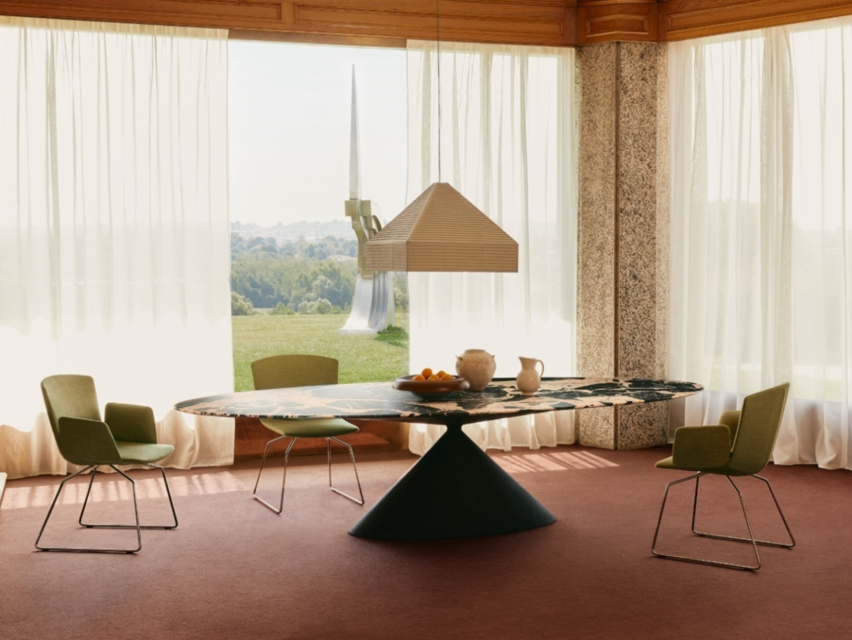桌子 Table
